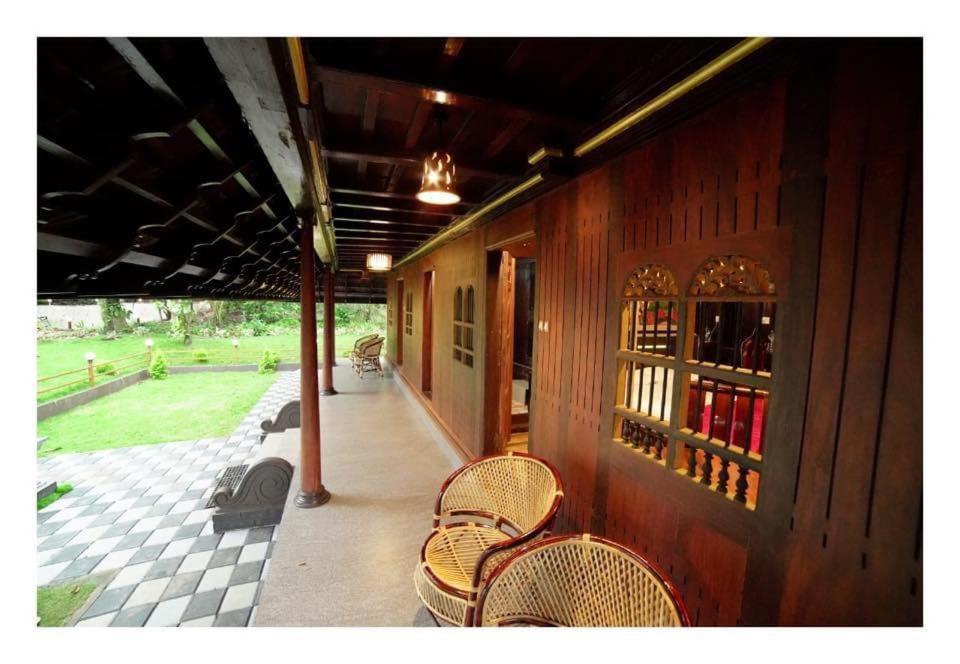 Traditional Kerala Villa Munnar Exterior foto